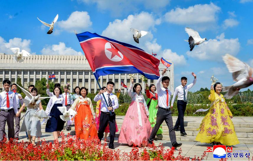 1-조선민주주의인민공화국창건 77돐 뜻깊게 경축